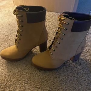 Timberland Heels sz 8
